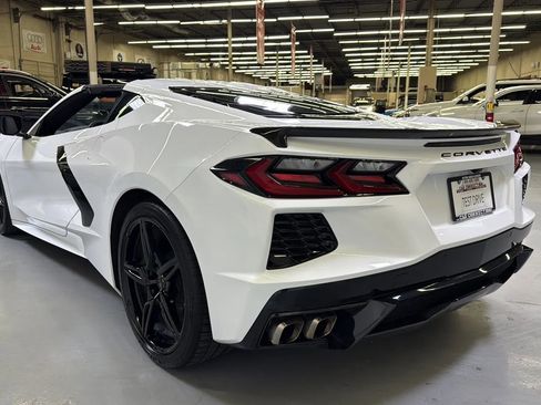 Used 2023 Chevrolet Corvette Stingray Coupe w/ 1LT image 9