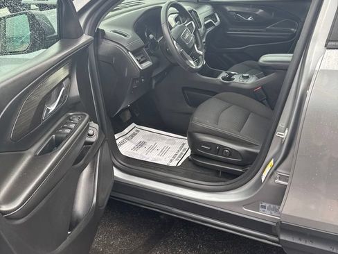 Used 2023 GMC Terrain SLE w/ Driver Convenience Package AWD/4WD image 9