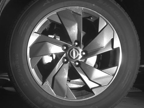 Used 2025 Nissan Rogue SV AWD/4WD image 12
