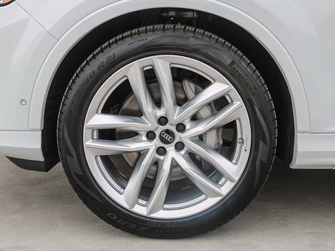 New 2025 Audi Q7 3.0T Premium Plus image 11