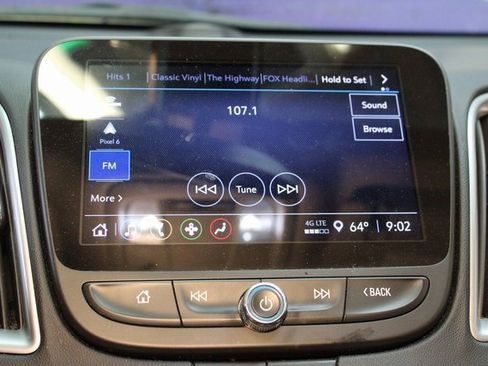 Used 2022 Chevrolet Malibu LT image 23