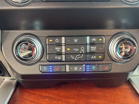 Used 2020 Ford F250 King Ranch w/ King Ranch Ultimate Package AWD/4WD image 31