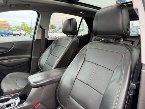 Used 2023 Chevrolet Equinox Premier FWD image 17