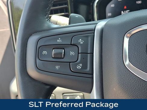 Used 2023 GMC Sierra 1500 SLT w/ SLT Premium Plus Package AWD/4WD image 7