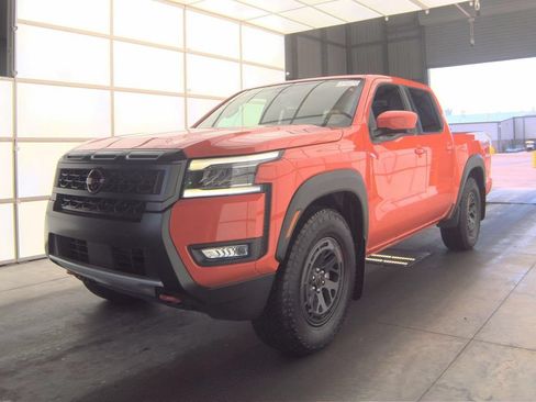 Used 2025 Nissan Frontier Pro-X w/ Pro Premium Package RWD image 2
