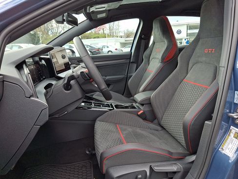 New 2026 Volkswagen GTI SE image 7