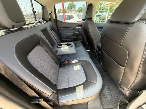 Used 2018 Chevrolet Colorado Z71 AWD/4WD image 18