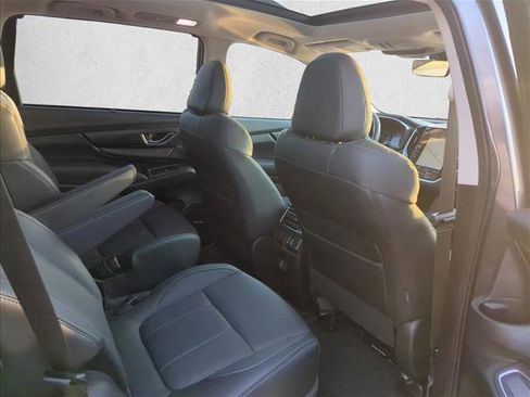 Used 2025 Subaru Ascent Limited image 21