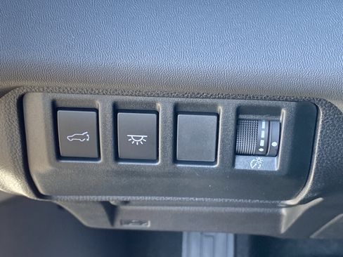 Certified 2025 Subaru Ascent Bronze Edition AWD/4WD image 14