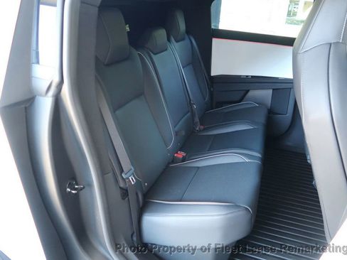 Used 2024 Tesla Cybertruck AWD Crew Cab image 24