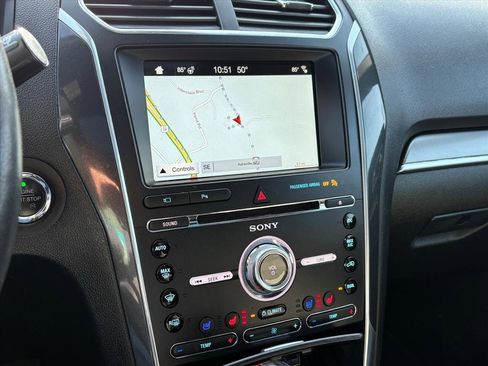 Used 2018 Ford Explorer Sport w/ Equipment Group 401A image 9