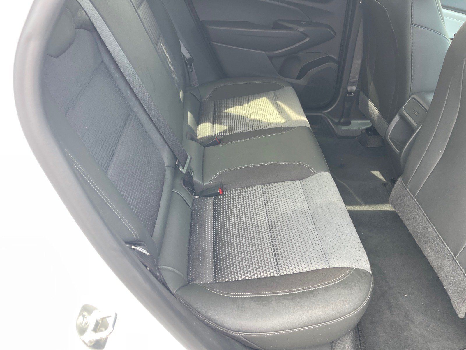 Used 2024 Chevrolet Trax LT w/ LT Convenience Package FWD image 16