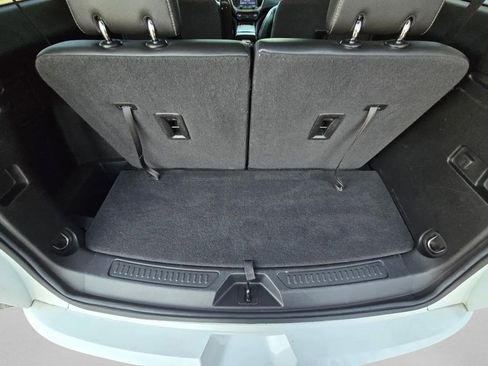 Used 2022 GMC Acadia Denali w/ Denali Technology Package image 34