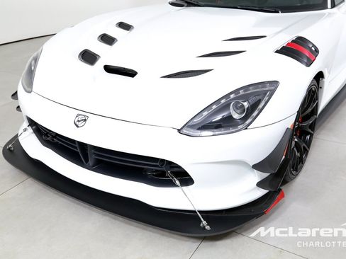Used 2017 Dodge Viper ACR w/ Extreme Aero Package RWD image 29