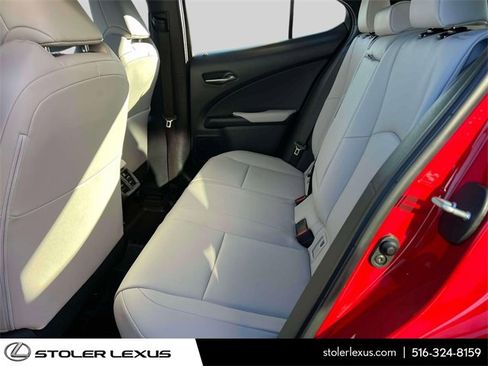 Used 2023 Lexus UX 250h FWD image 16