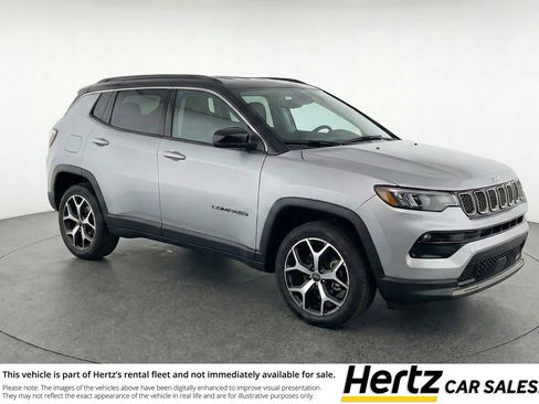 Used 2025 Jeep Compass Limited image 1