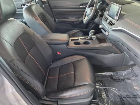 Used 2022 Nissan Altima 2.5 SR FWD image 19