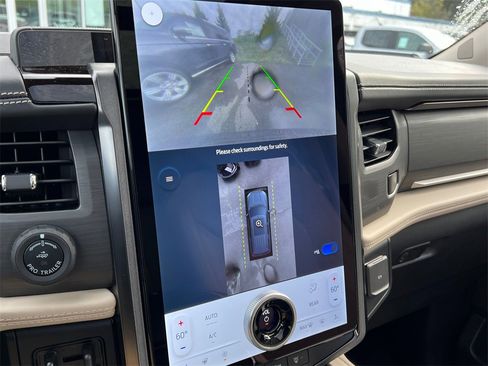 New 2024 Ford Expedition Max Platinum image 29