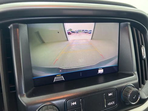 Used 2022 Chevrolet Colorado LT w/ LT Convenience Package image 13