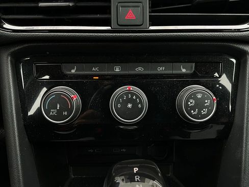 Used 2025 Volkswagen Taos S image 26