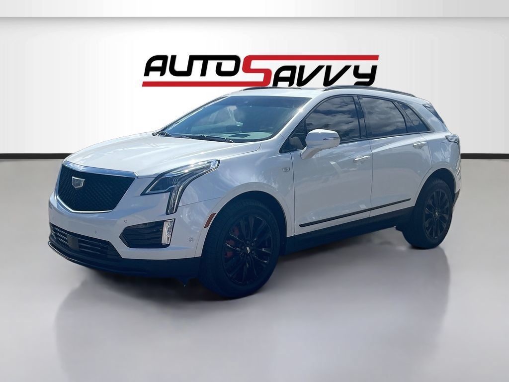 Used 2026 Cadillac XT5 Sportv w/ LPO, Onyx Lite Package AWD/4WD image 3