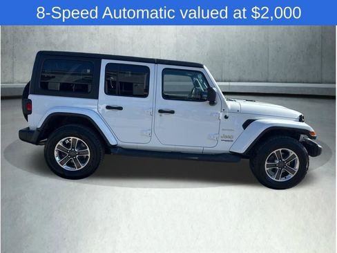 Used 2018 Jeep Wrangler Unlimited Sahara image 4