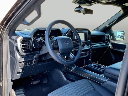 Used 2022 Ford F150 XL w/ STX Appearance Package RWD image 18
