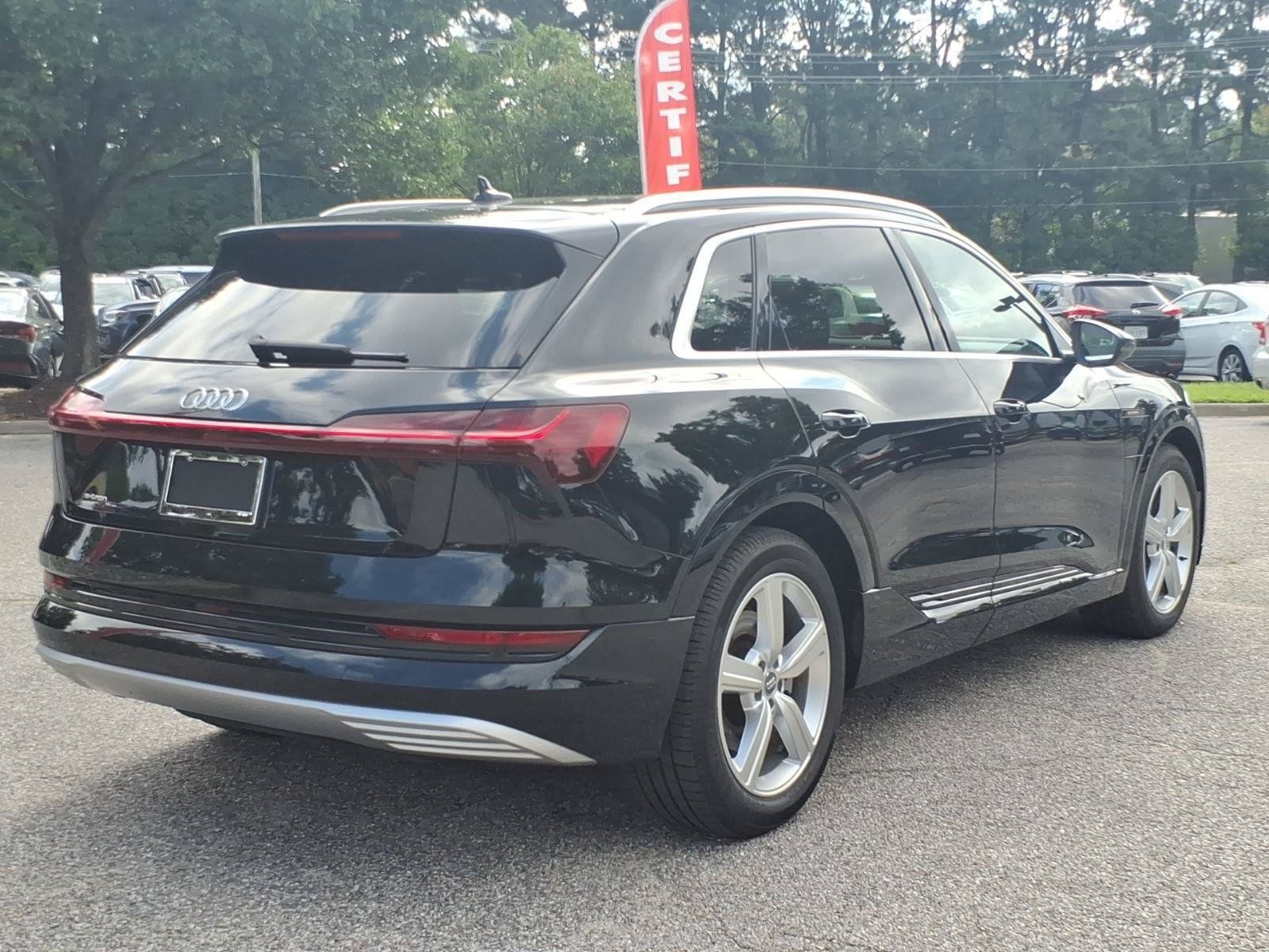 Used 2019 Audi e-tron Premium Plus AWD/4WD image 8