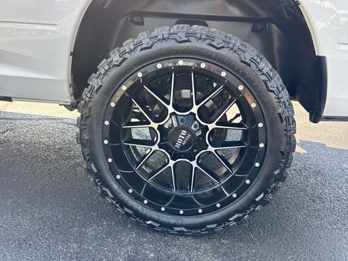 Used 2019 RAM 1500 Express image 33