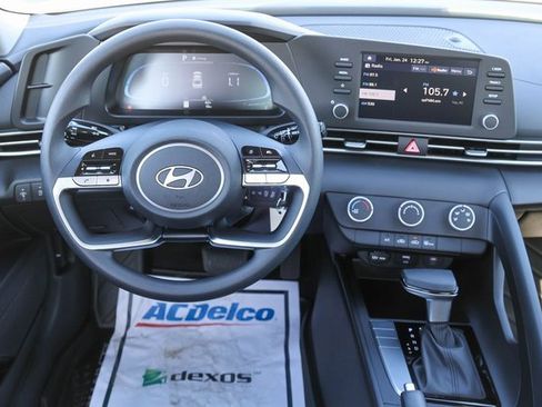 New 2025 Hyundai Sonata SE image 11