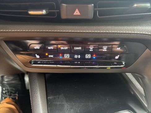 Certified 2023 Buick Envision Preferred image 28