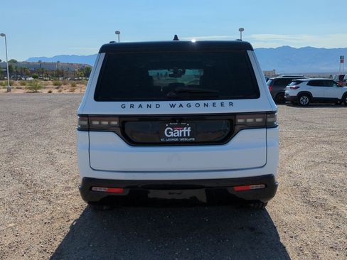 Used 2024 Jeep Grand Wagoneer L Series II w/ Quick Order Packagew 28T AWD/4WD image 4