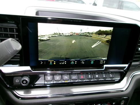 New 2026 Chevrolet Silverado 2500 ZR2 image 22