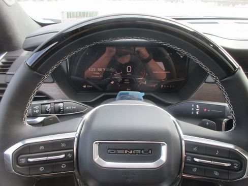 New 2026 GMC Acadia Denali Ultimate image 18