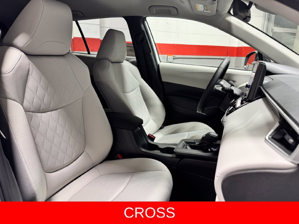 New 2026 Toyota Corolla Cross LE FWD image 19