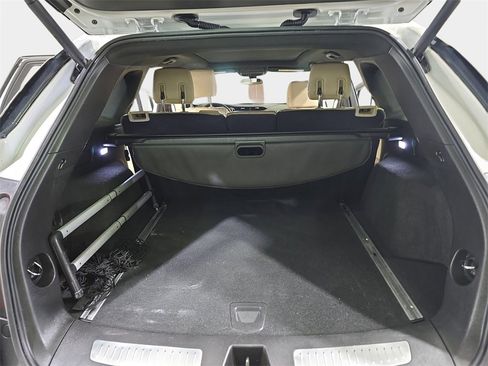Used 2018 Cadillac XT5 Luxury image 14