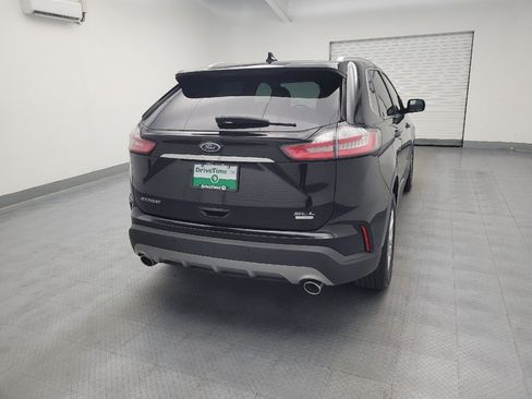 Used 2019 Ford Edge SEL FWD image 7
