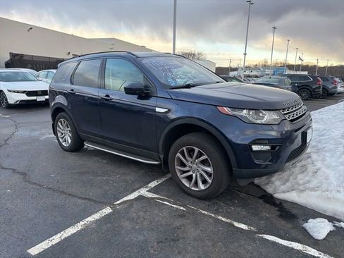 Used 2017 Land Rover Discovery Sport HSE image 1