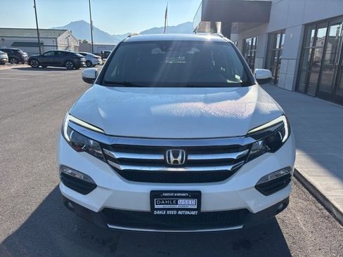 Used 2018 Honda Pilot Elite image 2