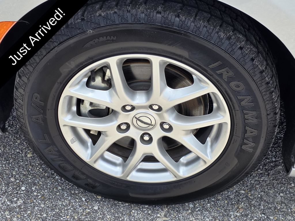 Certified 2024 Chrysler Pacifica Touring-L FWD image 34