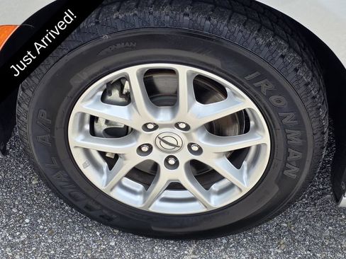 Used 2024 Chrysler Pacifica Touring-L FWD image 34