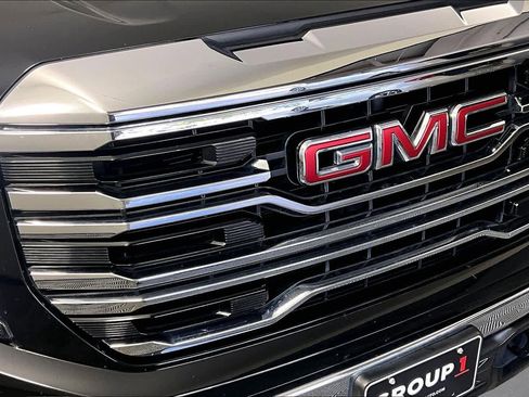 Certified 2023 GMC Sierra 1500 SLT RWD image 29