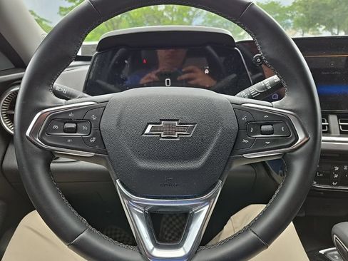 Used 2024 Chevrolet Trax ACTIV w/ Driver Confidence Package FWD image 14