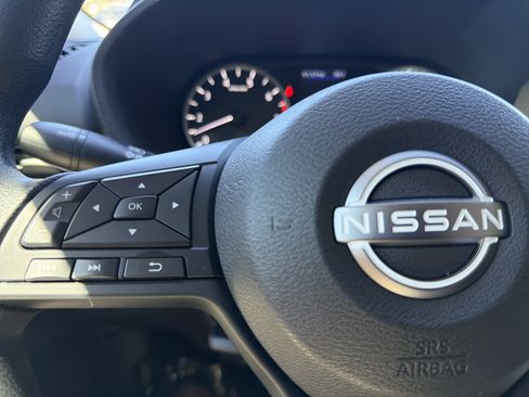Used 2025 Nissan Sentra S FWD image 26