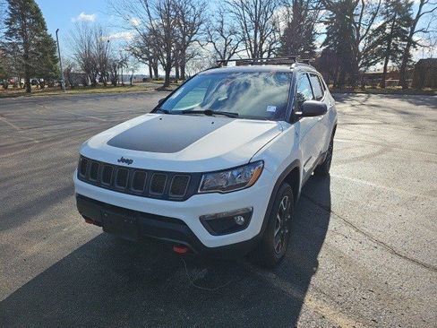 Used 2019 Jeep Compass Trailhawk image 2