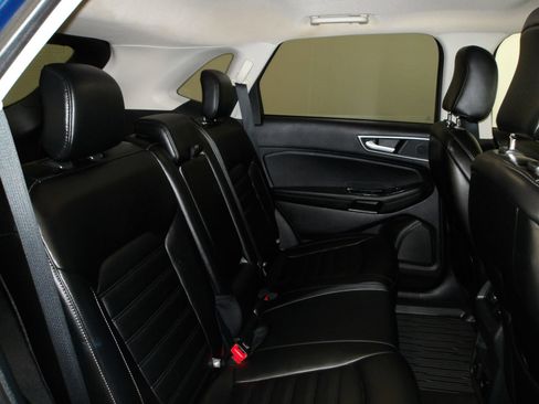Used 2020 Ford Edge SEL w/ Convenience Package AWD/4WD image 18