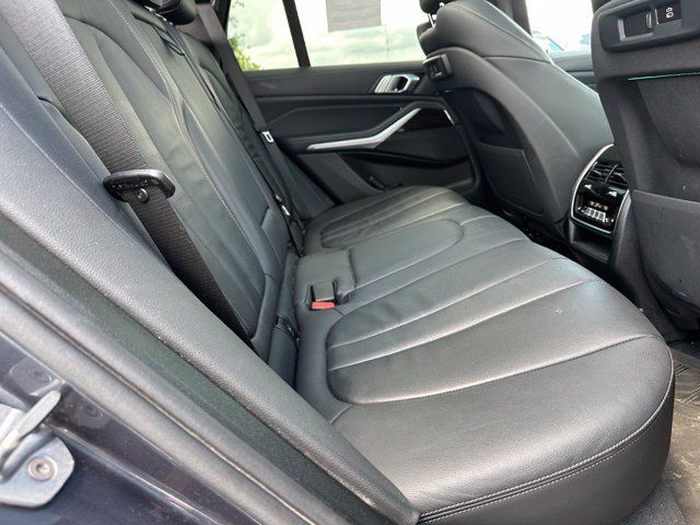 Used 2020 BMW X5 xDrive40i w/ Premium Package AWD/4WD image 13