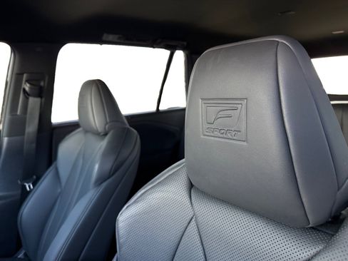 Used 2025 Lexus TX 500h AWD w/ Technology Package image 11