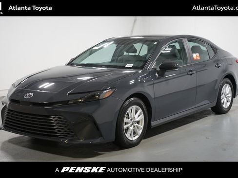 Used 2025 Toyota Camry LE image 1