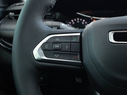 New 2026 Jeep Compass Latitude AWD/4WD image 13